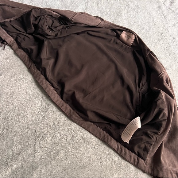 Abercrombie & Fitch Faux Suede Fringe Cropped Festival Jacket Stone Gray Medium - Picture 8 of 13